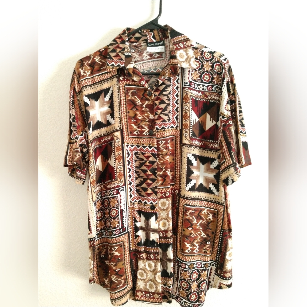 Fun Caliche Collection Women's Camp Shirt Short Sleeve Brown Tribal Abstract L